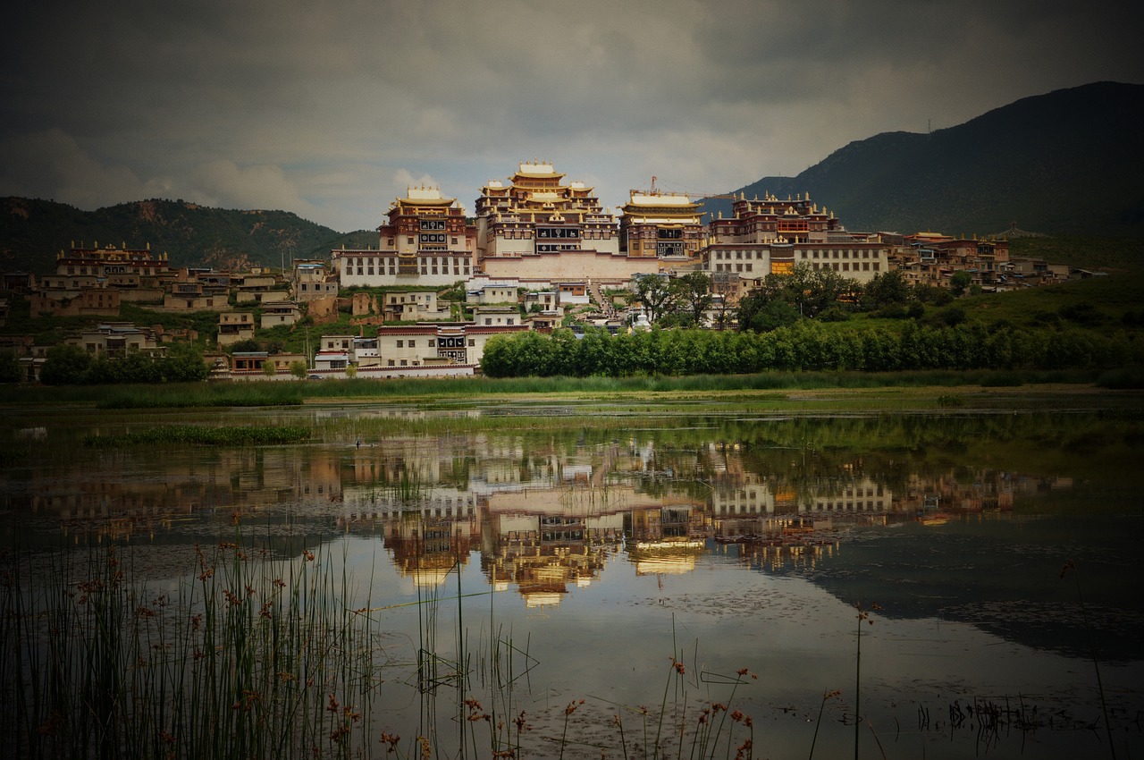 Image - temple in yunnan province tibetan