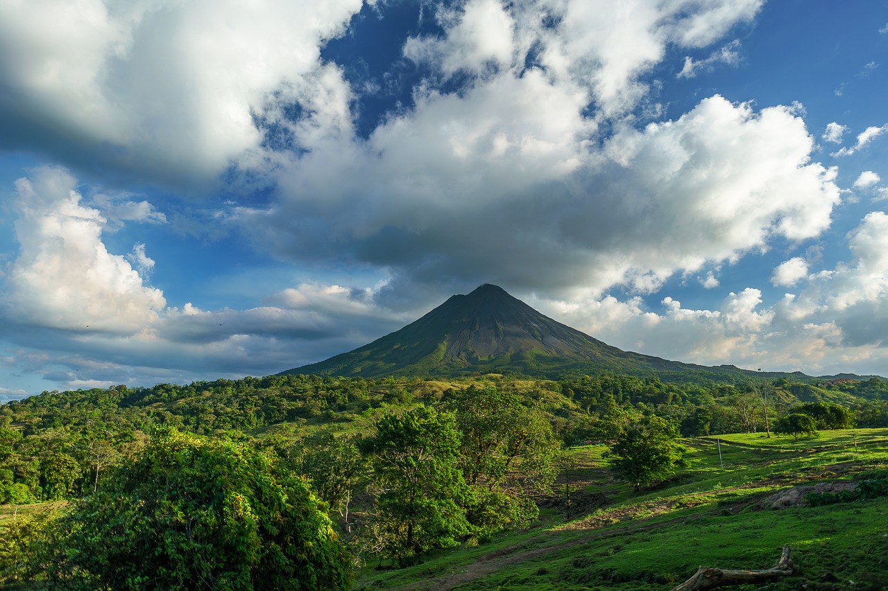 Image - volcano costa rica clouds blue sky