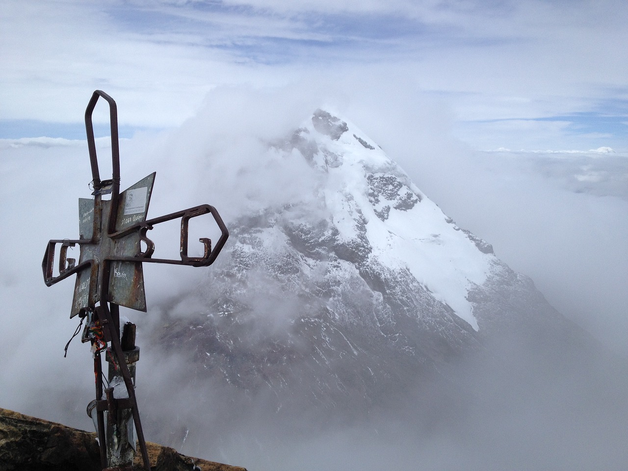 Image - ecuador climbing summit mountain