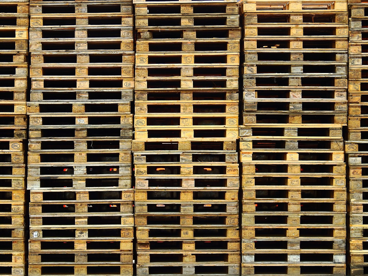 Image - wood pallets industry transport