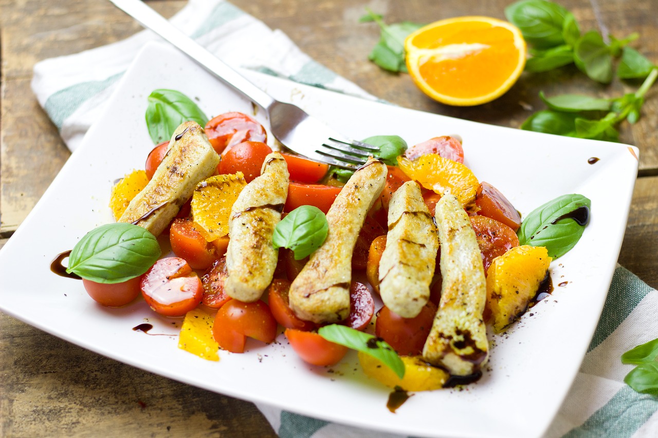 Image - salad tomatoes oranges bratstreifen