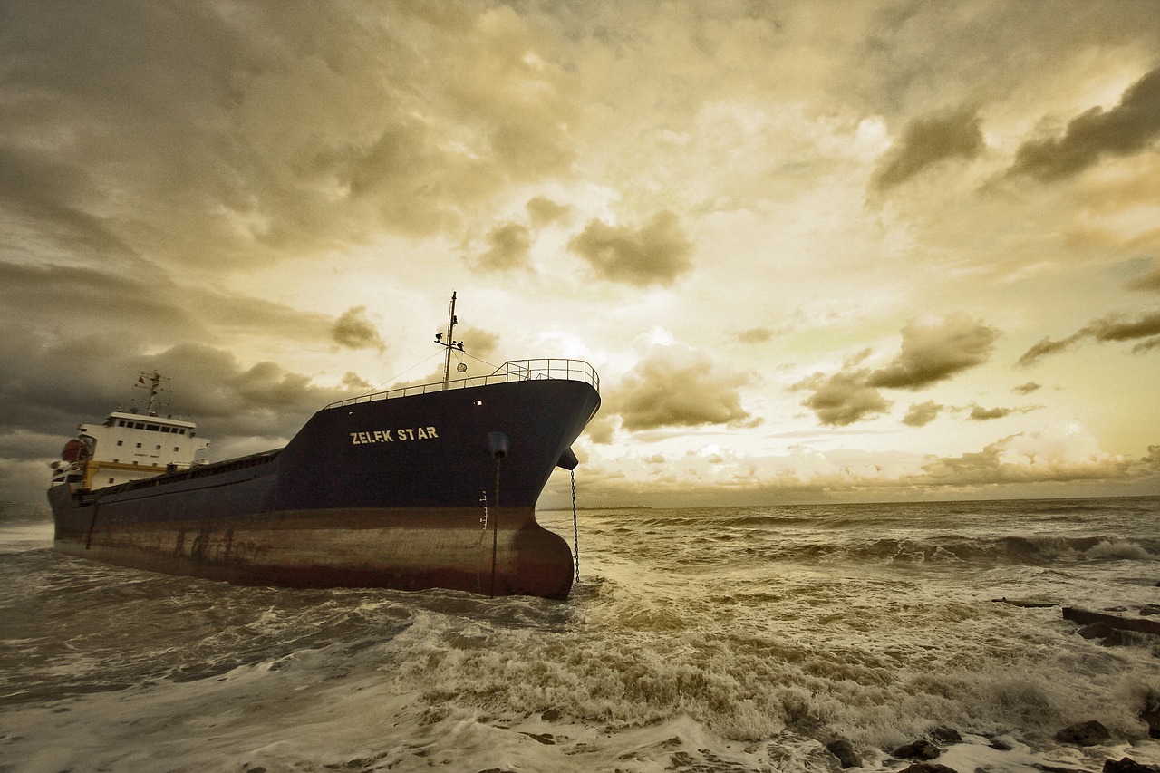 Image - ship accident girl black sink