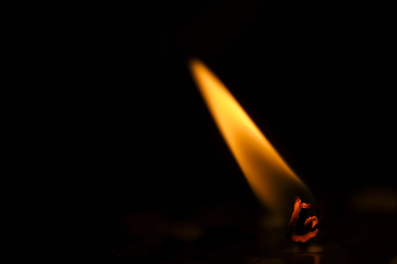 Image - flame candle ali macro hot wind