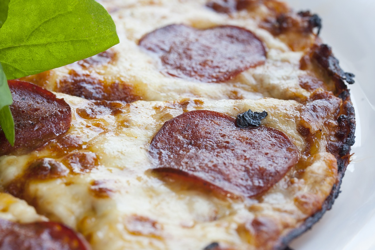 Image - pizza sausage meat salam cheese