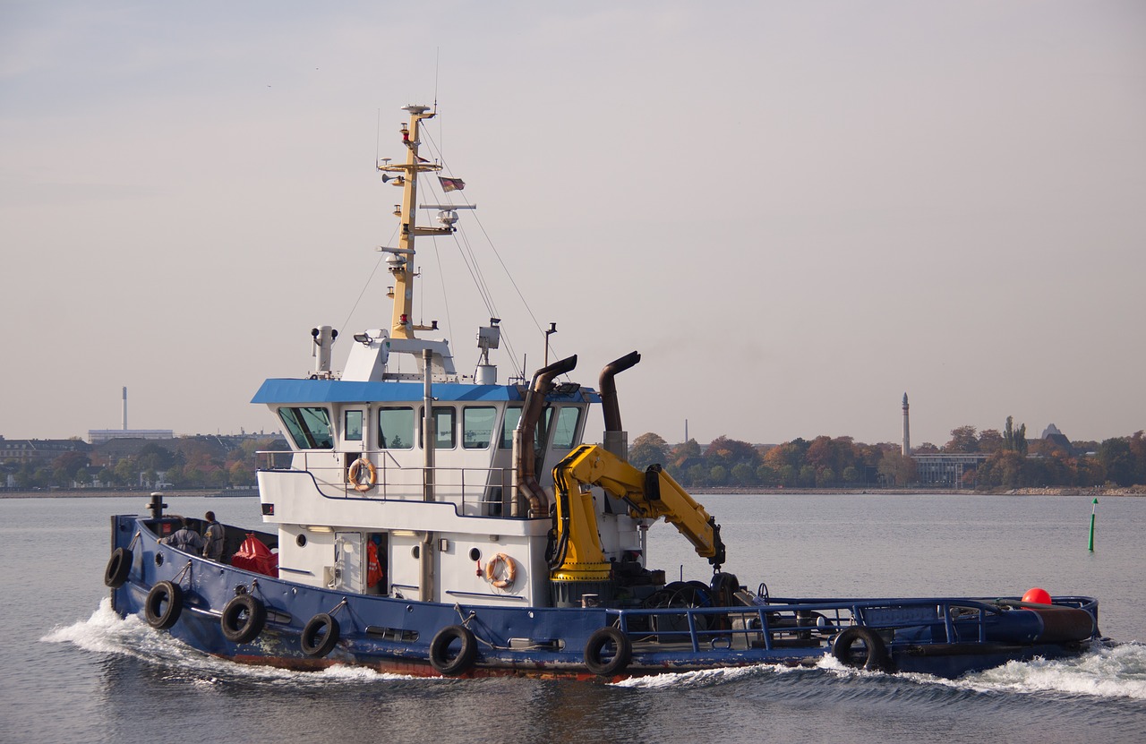 Image - tug boat ship ocean harbour work