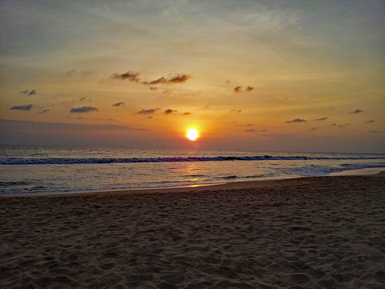 Image - hikkaduwa sri lanka sunset beach