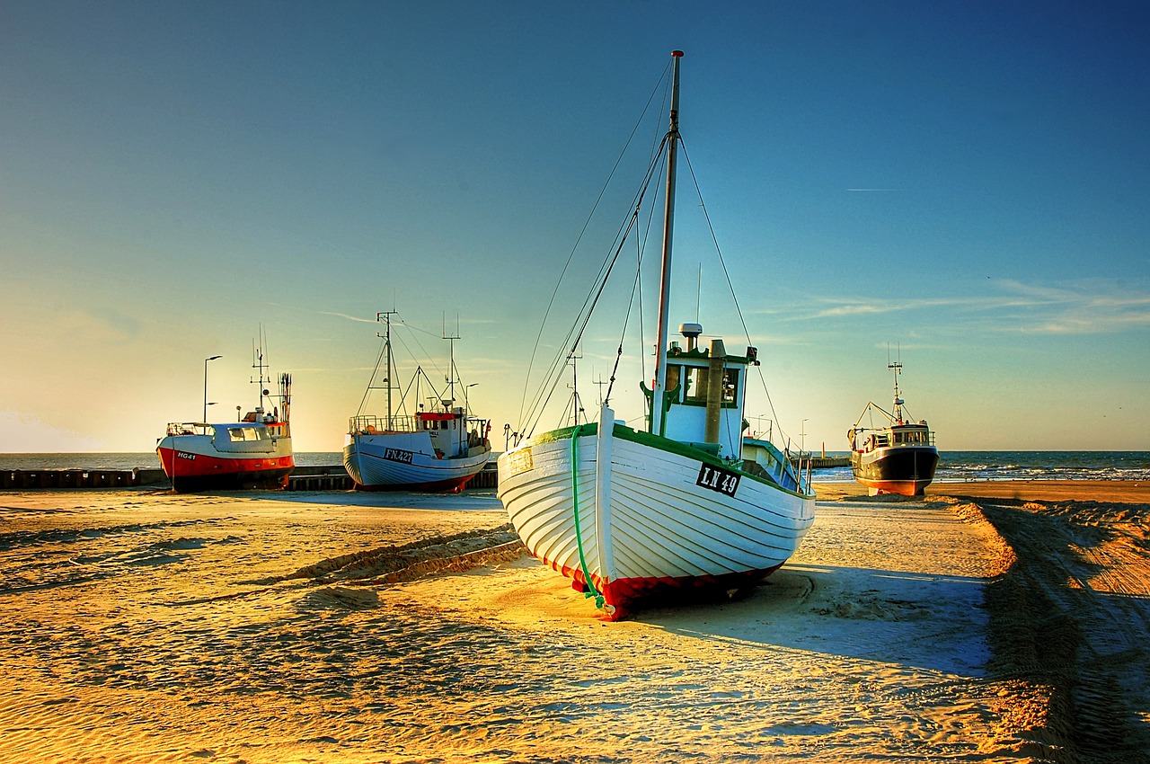 Image - cutter north sea port shrimp