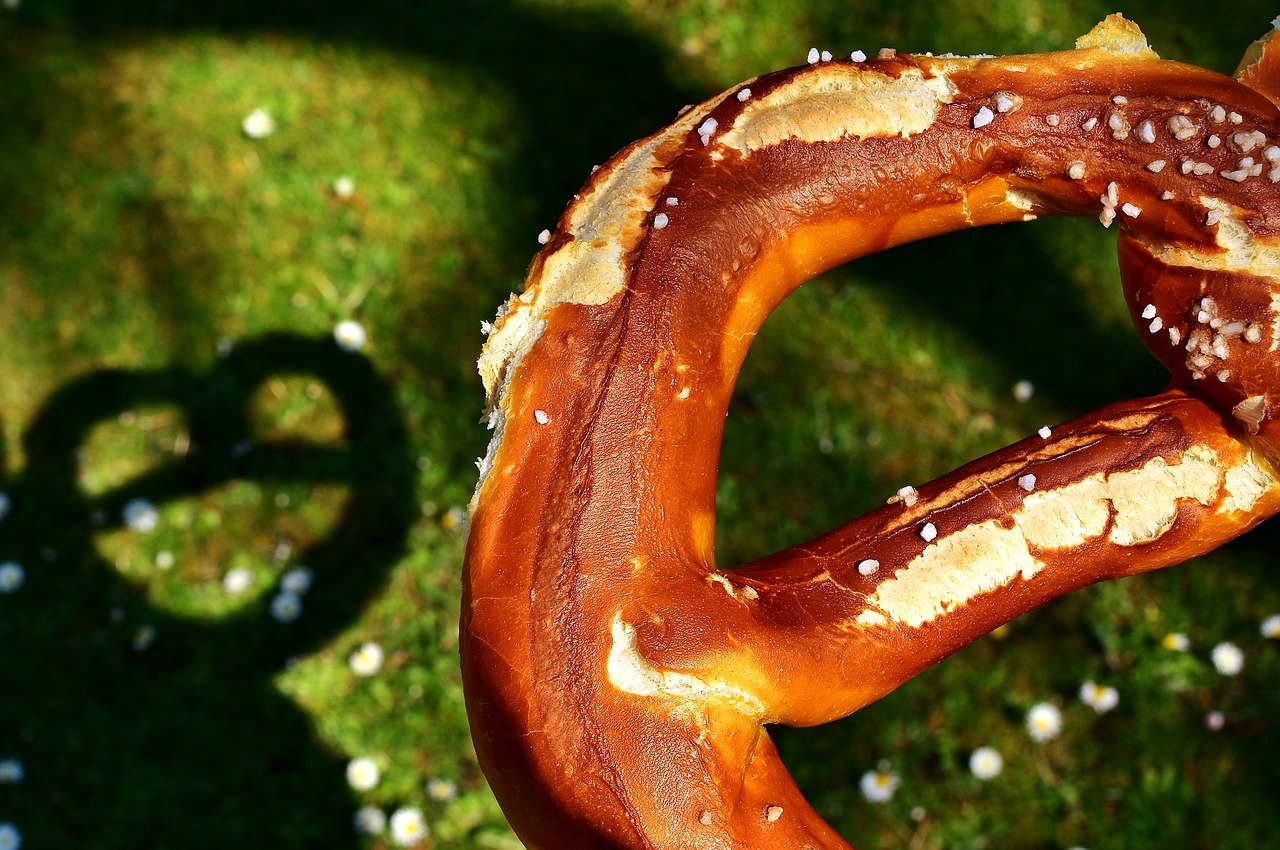 Image - wiesnbreze breze pretzel huge