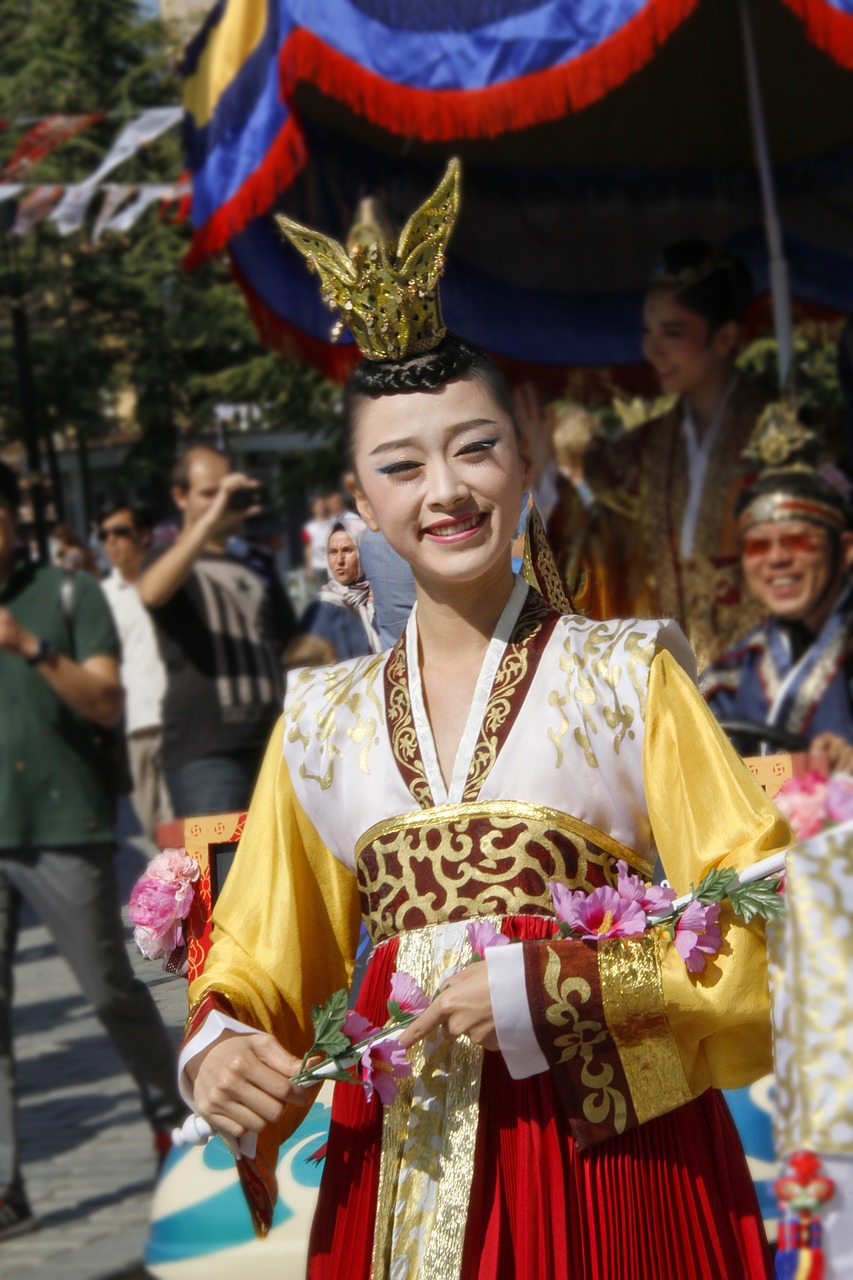 Image - chinese parade colorful outfit