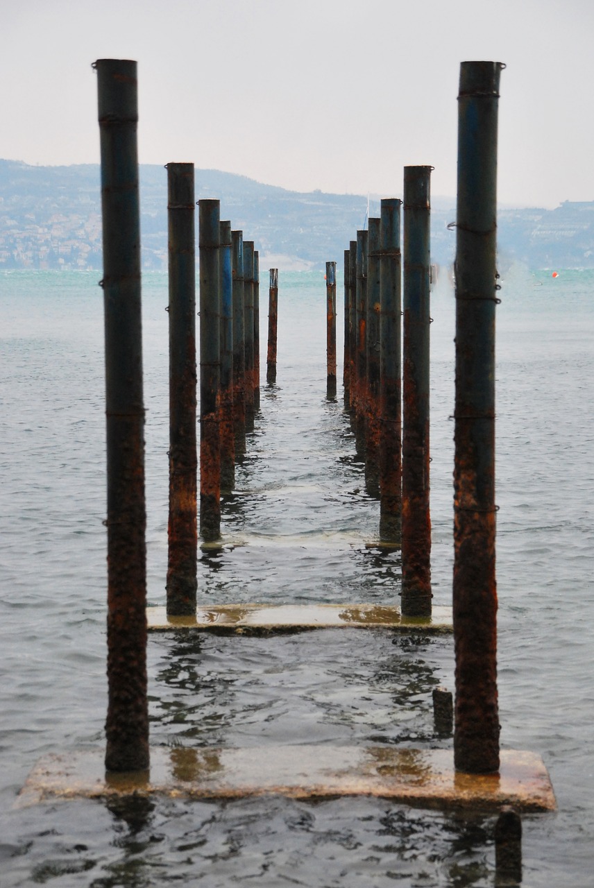 Image - water sea per symmetry reflection