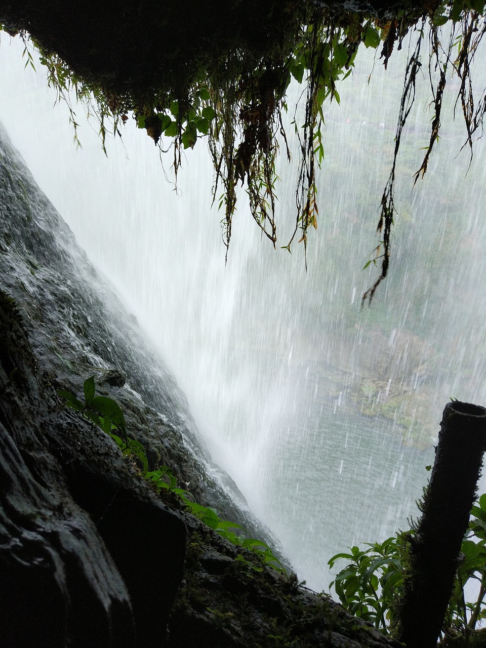 Image - huangguoshu waterfall cave guizhou