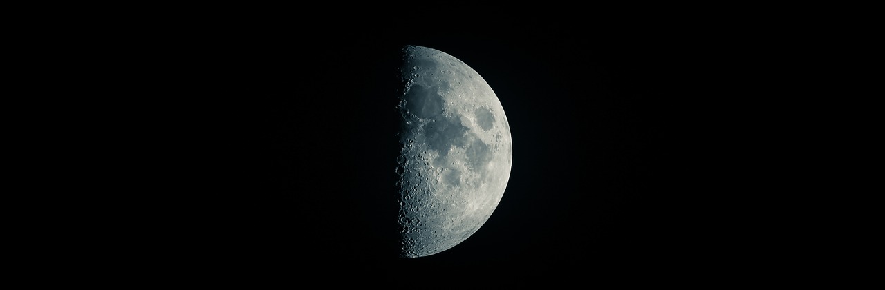 Image - moon crescent night sky background