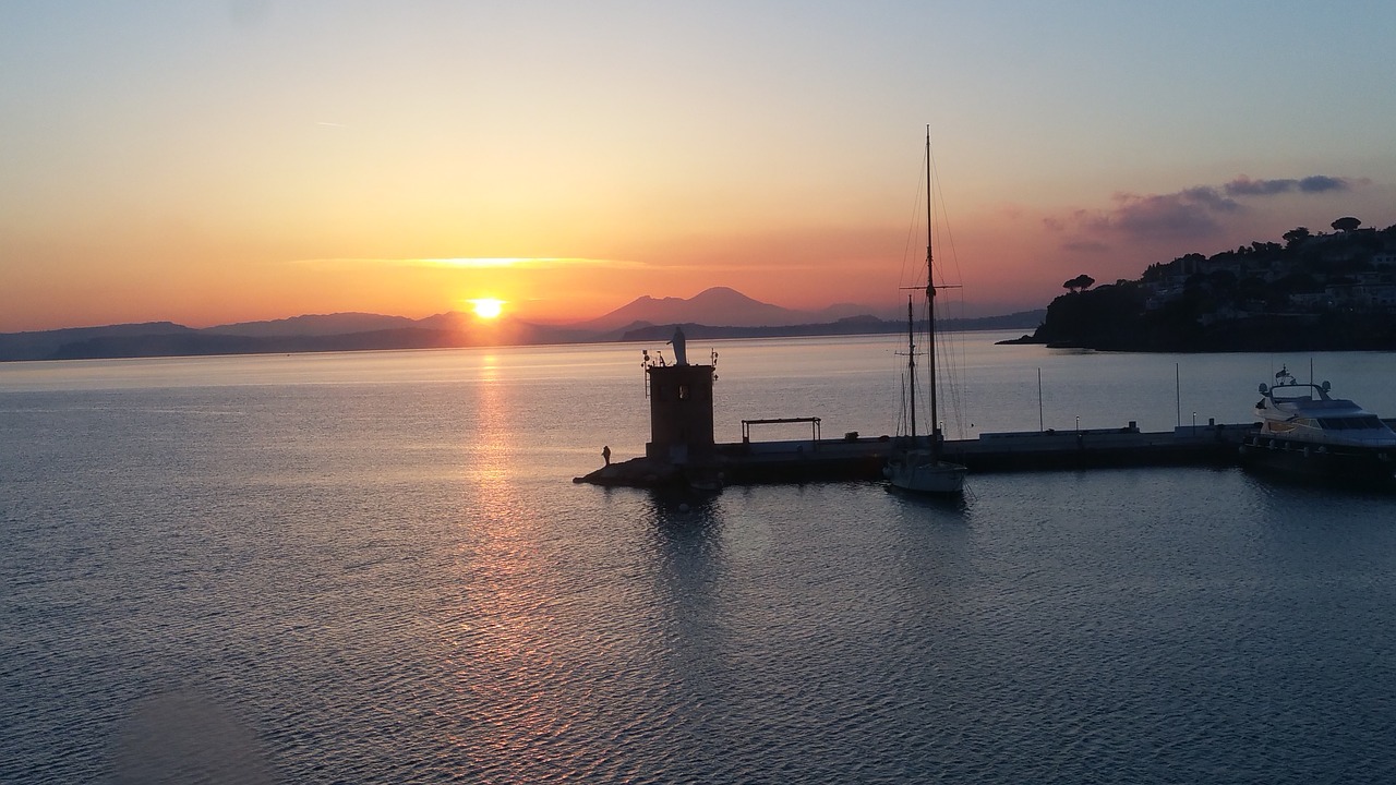 Image - sunrise vesuvius italy