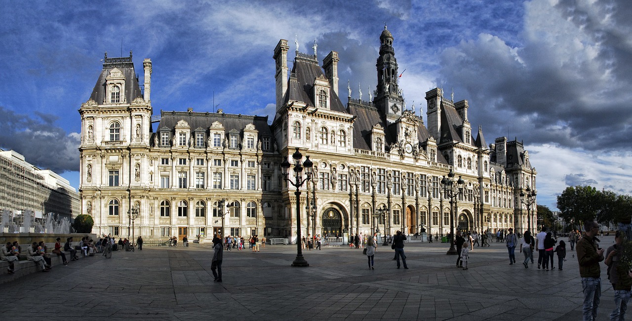 Image - paris hotel de ville france