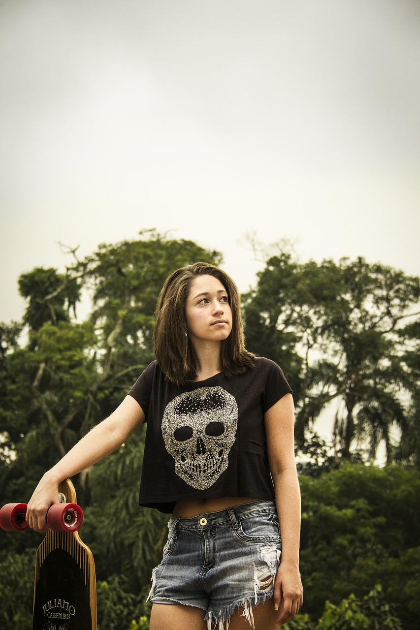 Image - model skateboard long board woman