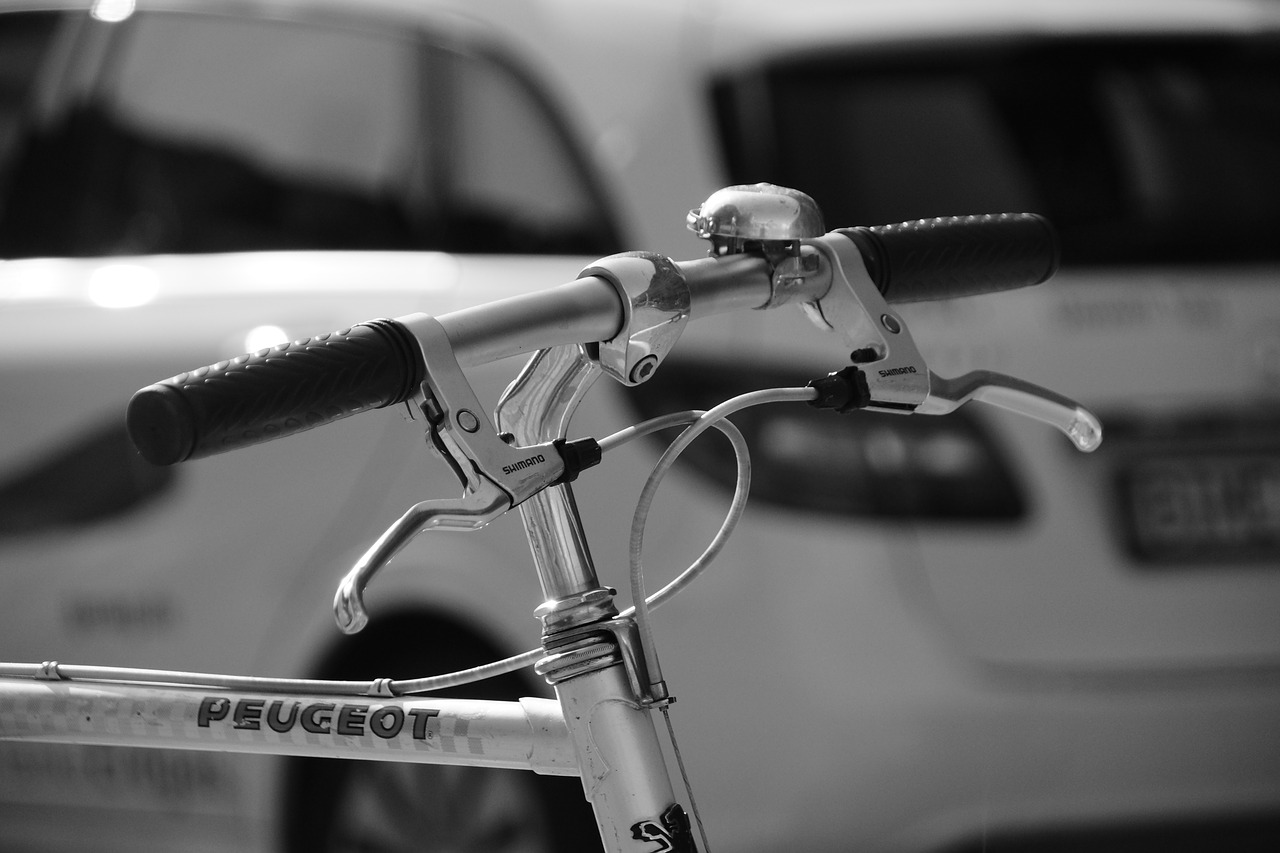 Image - peugeot mercedes benz fahrrad