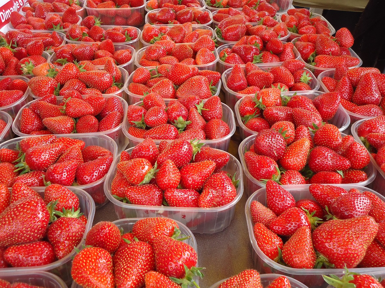 Image - strawberries fruit market power