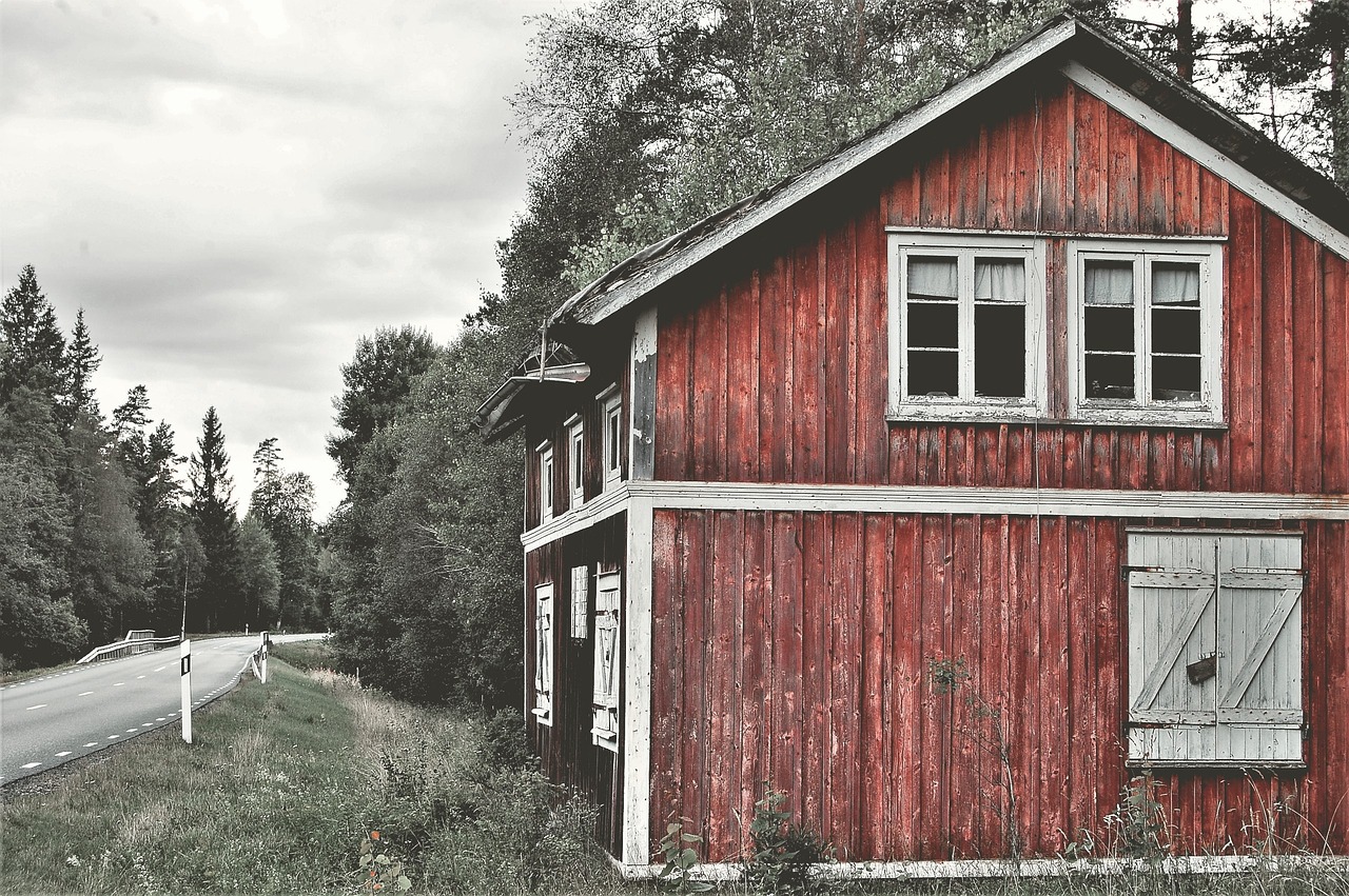 Image - old house road outdoor sweden red