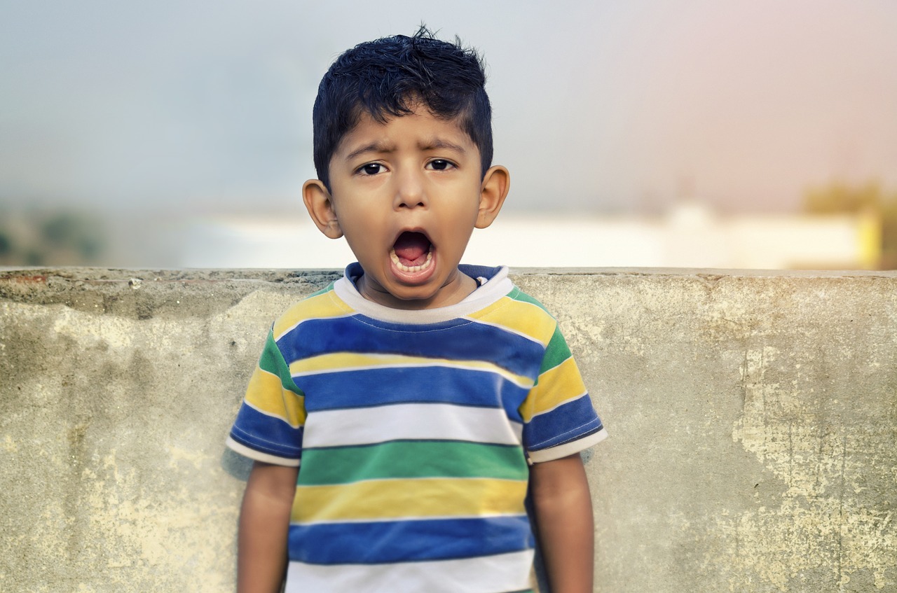 Image - boy child shouting shout loud