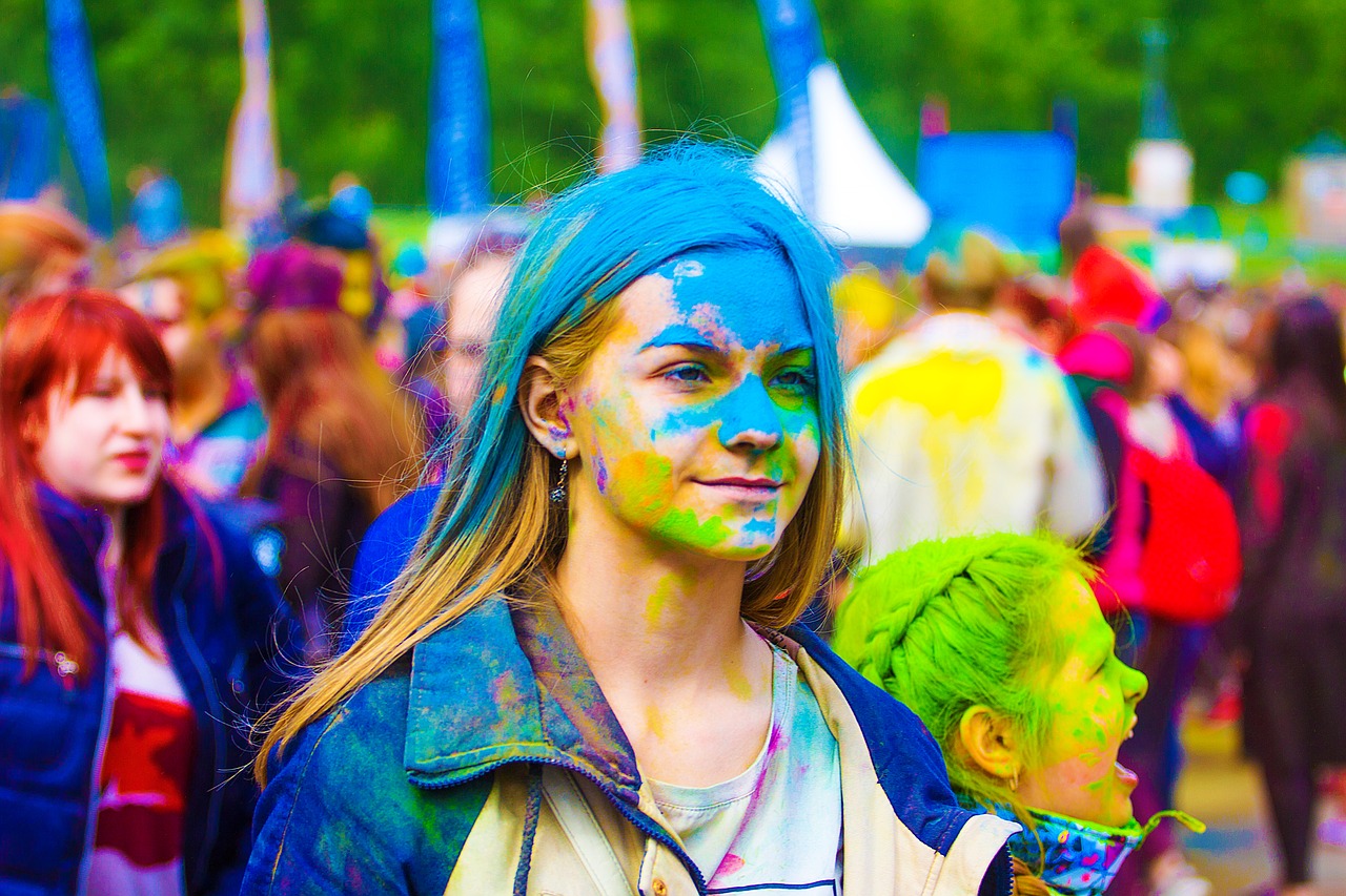 Image - the festival of colors holly moscow