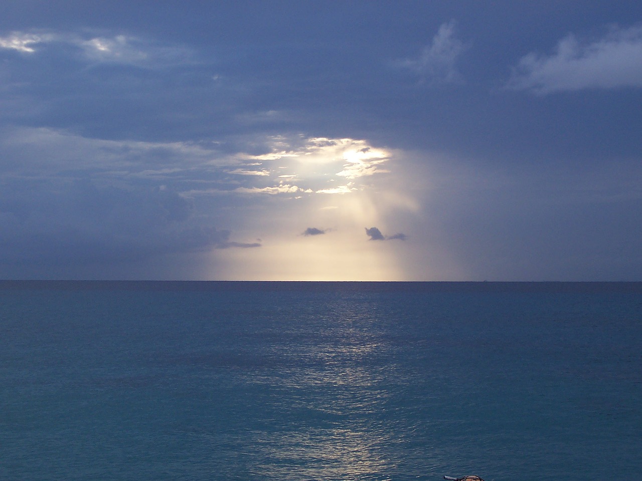 Image - sea sunset marine clouds horizon