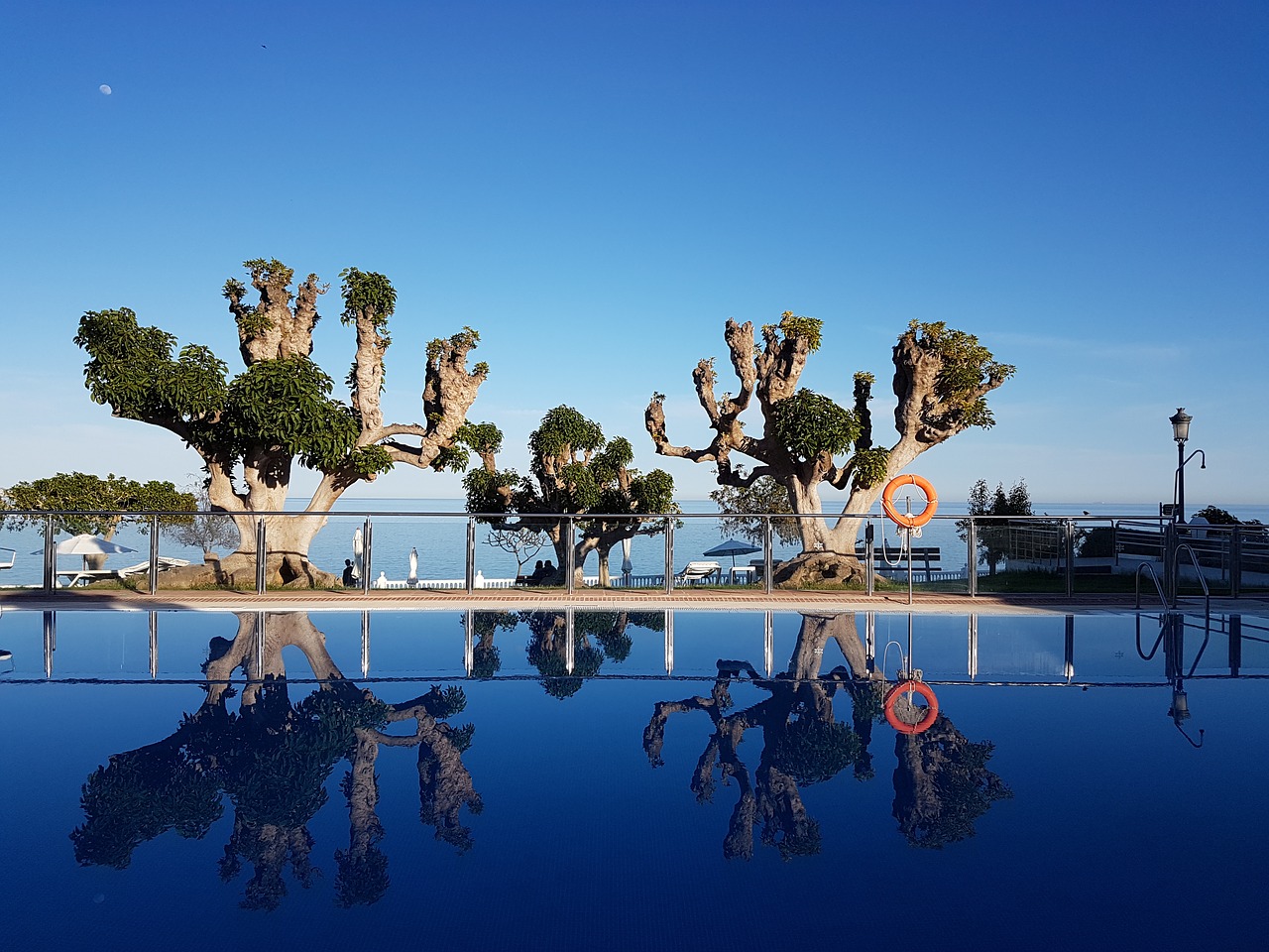 Image - sky pool highlights mirror summer