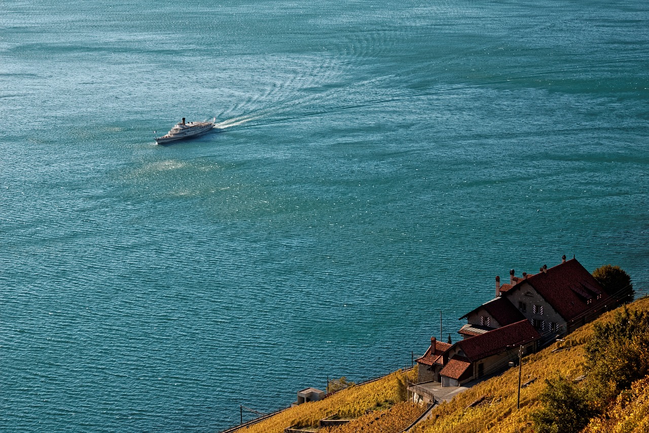 Image - lake geneva switzerland vaud boot