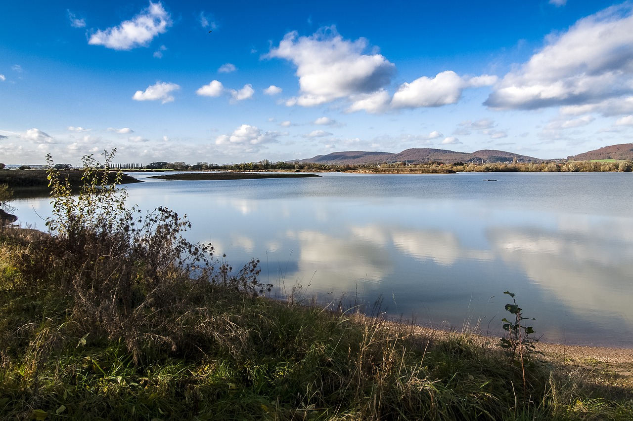 Image - gravel pond pond water lake