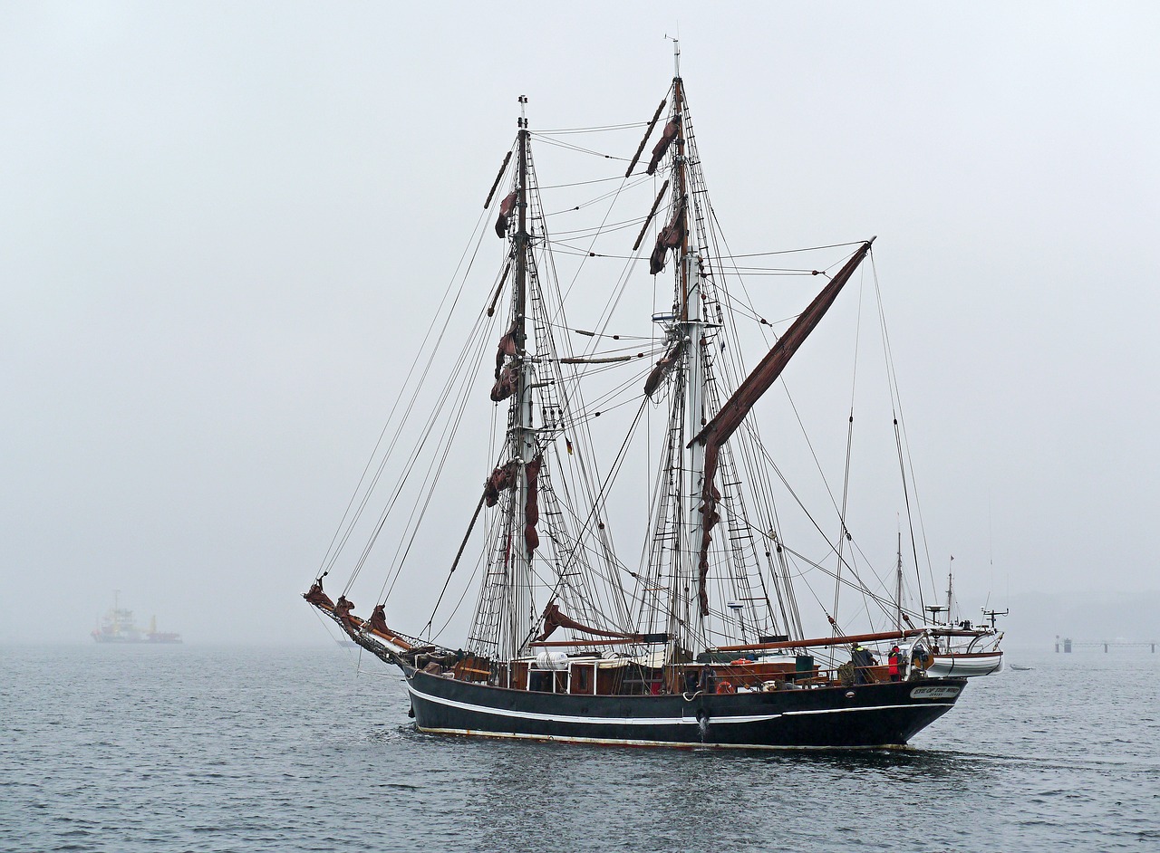 Image - tall ship fog travel zweimaster