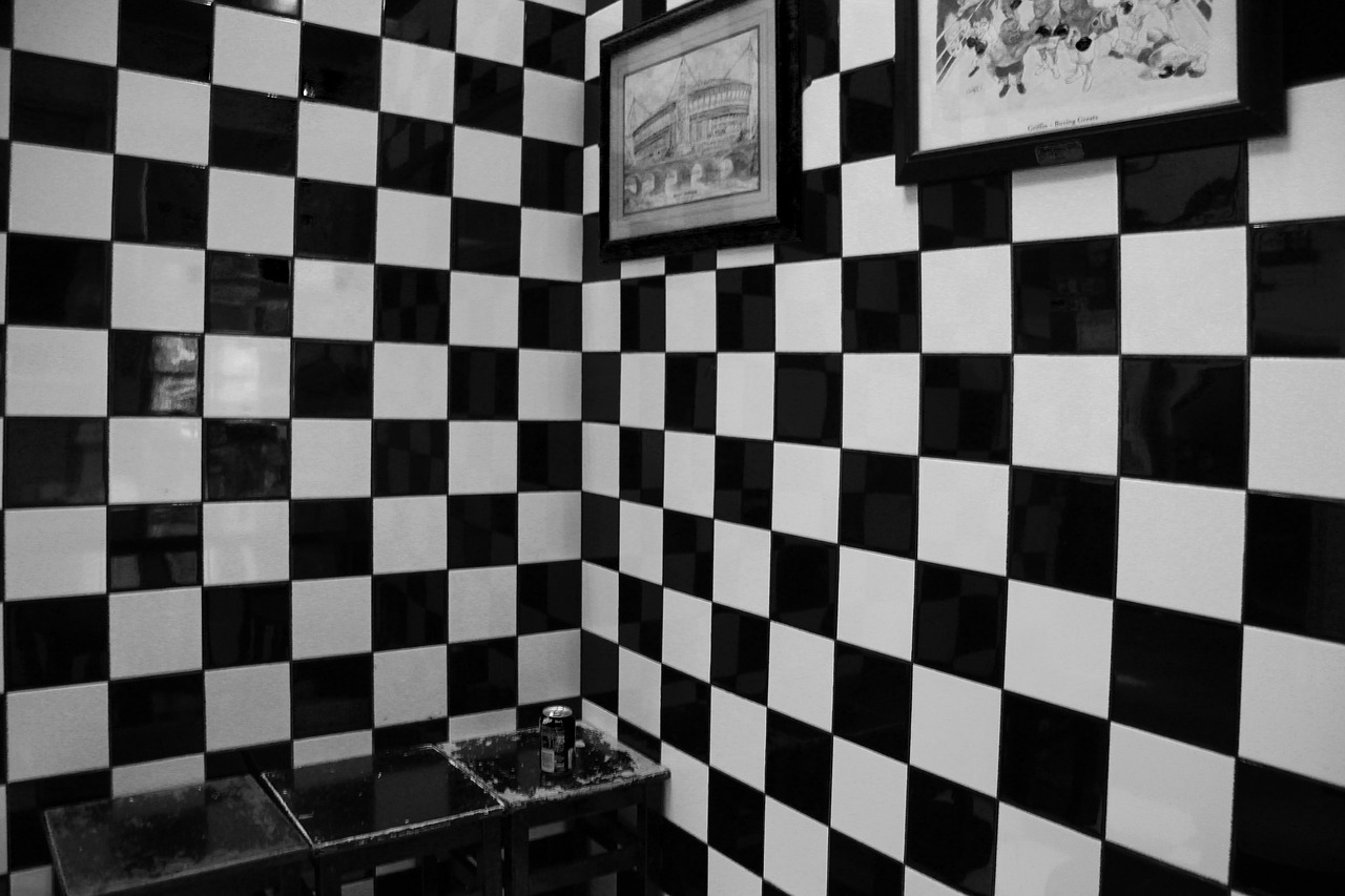 Image - squares black and white tiles cafe