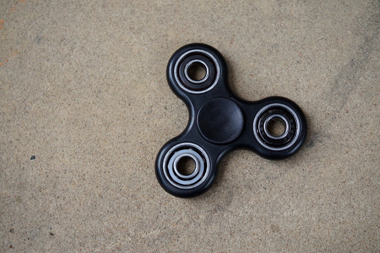 Image - fidget spinner toys trend spinner