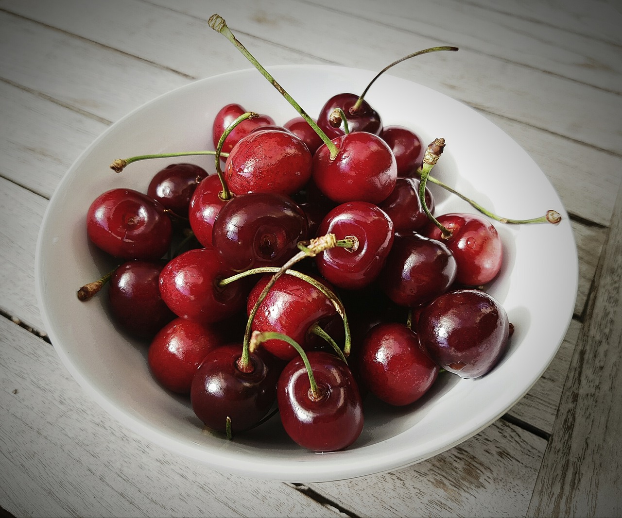 Image - cherries sweet cherries fruit