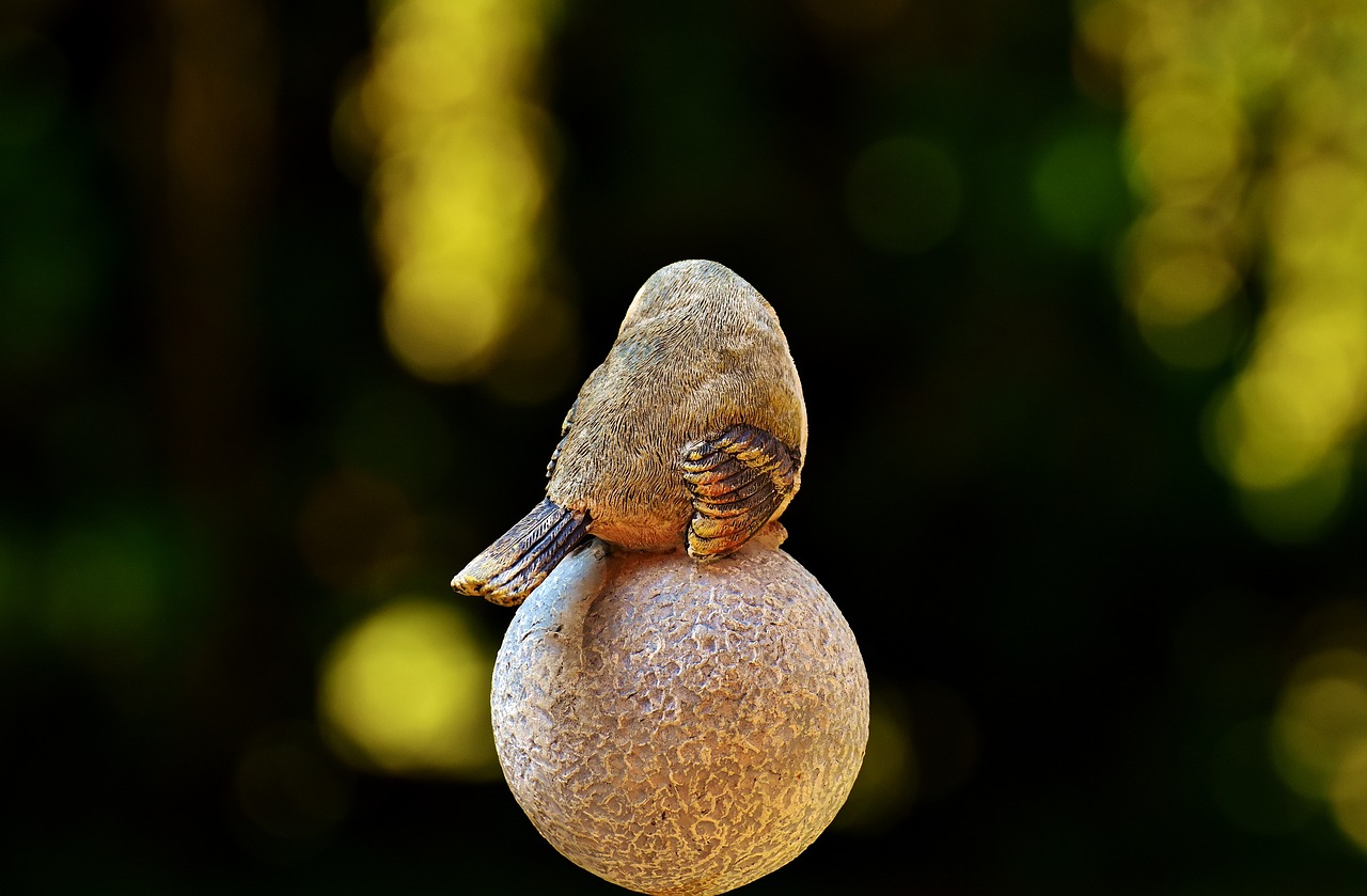 Image - bird figure stone decoration deco