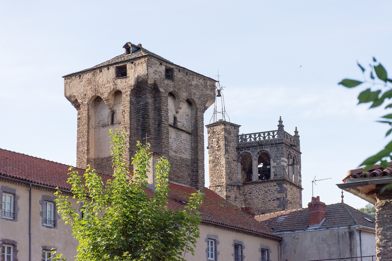 Image - blesle auvergne castle guard towers