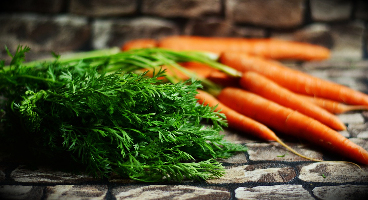 Image - carrots vegetables harvest healthy