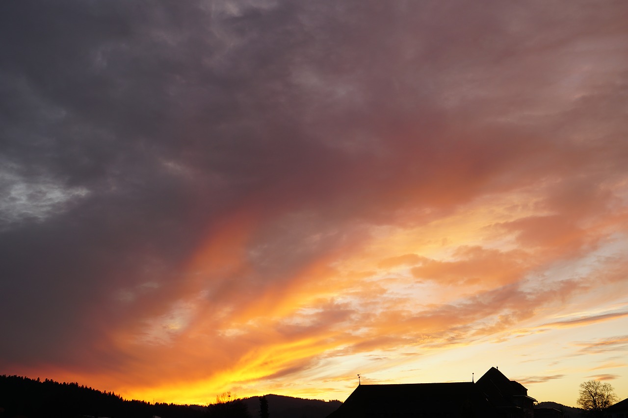 Image - evening sky burning clouds