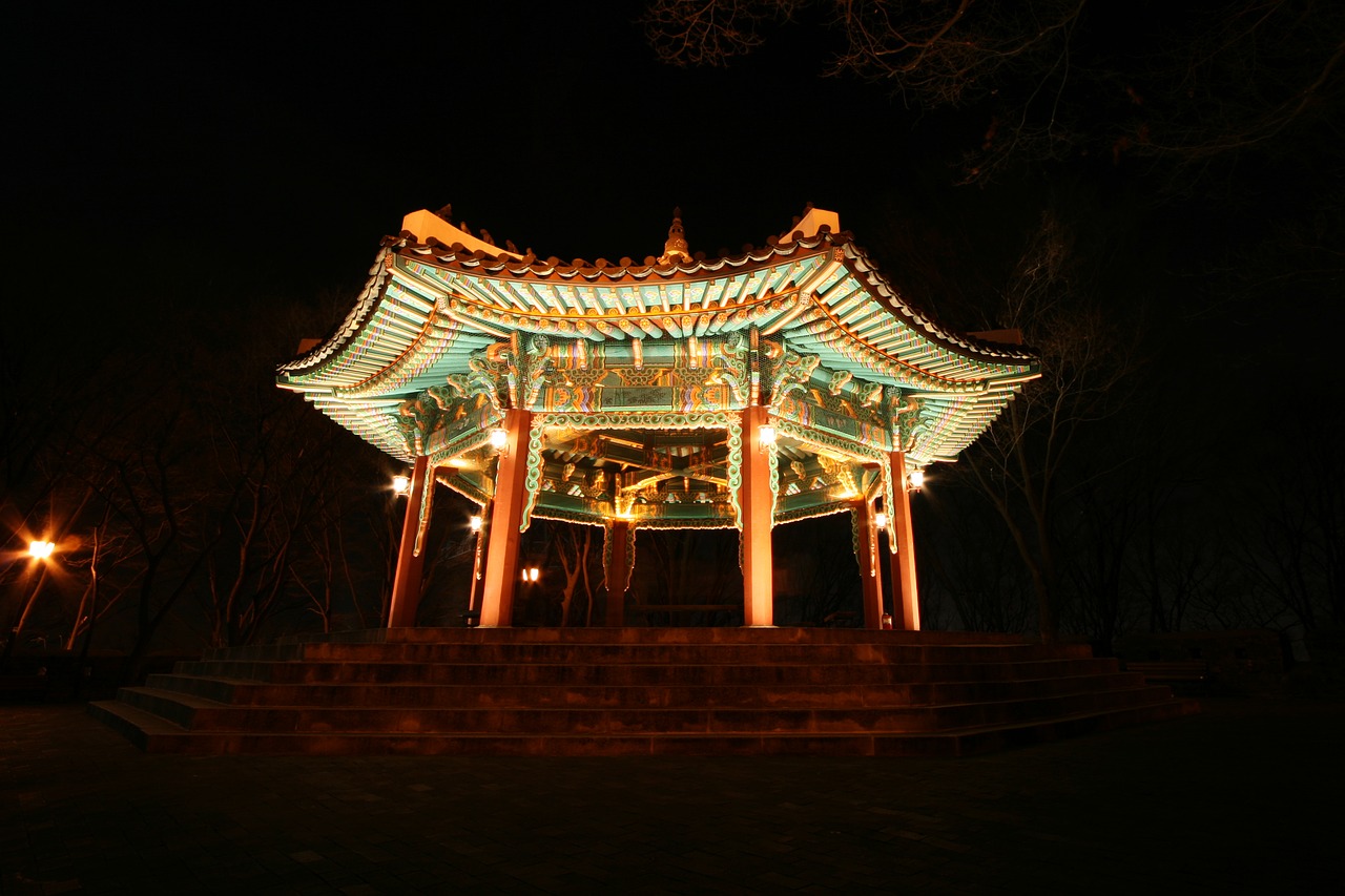 Image - belvedere hanok home night scenery