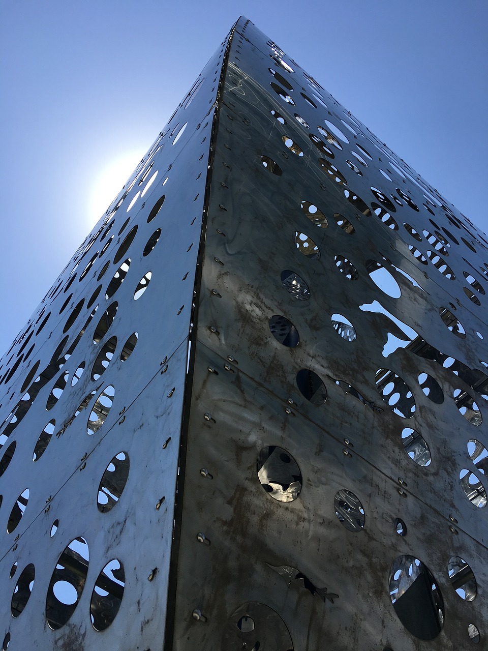 Image - sculpture metal blue sky statue