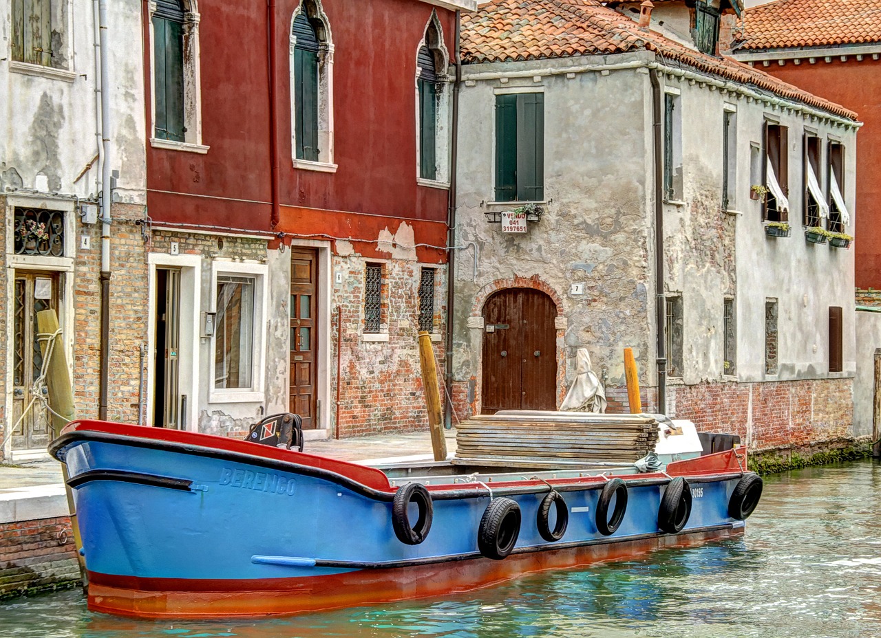 Image - barge murano italy canal