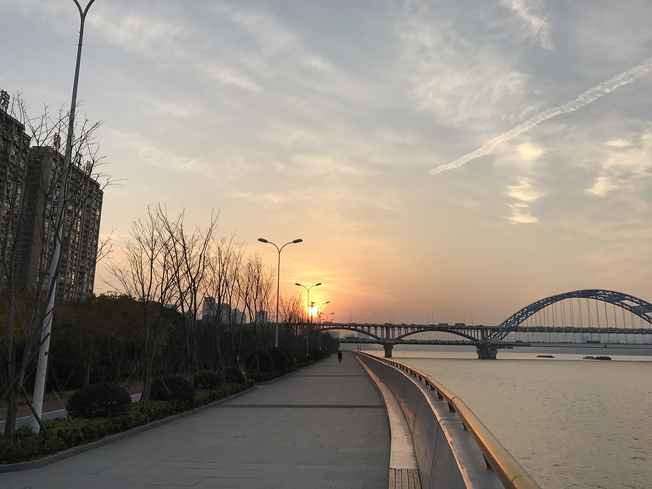 Image - hangzhou the qiantang river sunset