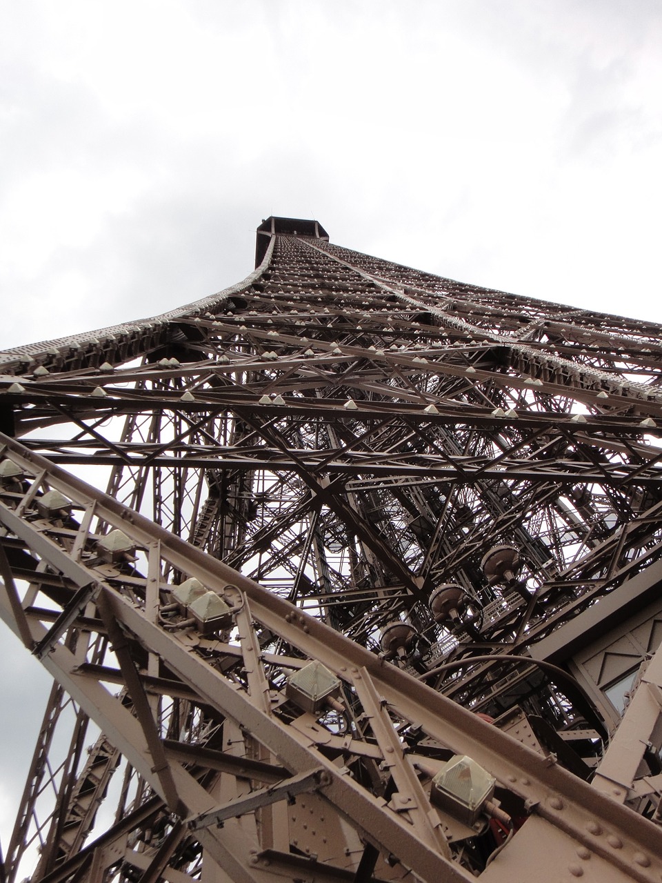 Image - paris eiffel tower torrifel