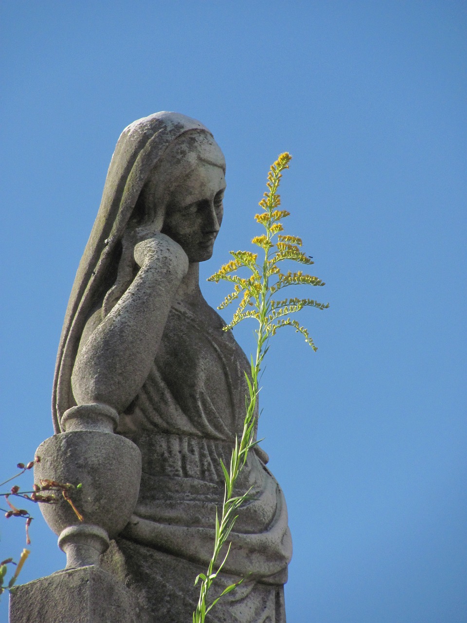 Image - argentina statue urban