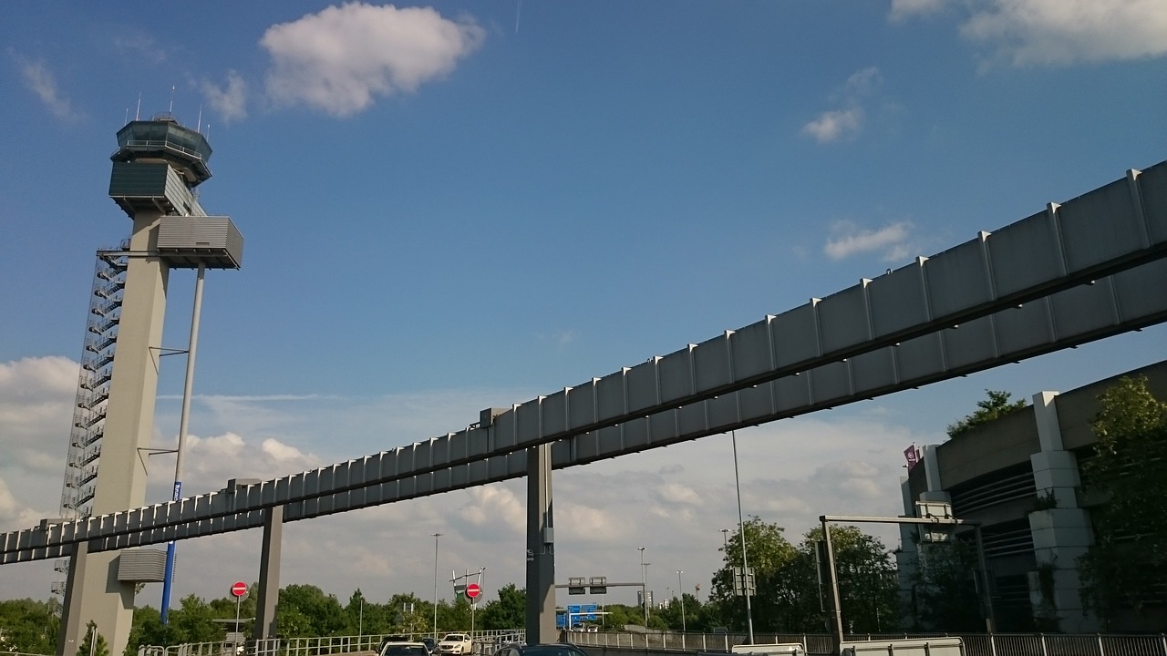 Image - hochbahn airport düsseldorf