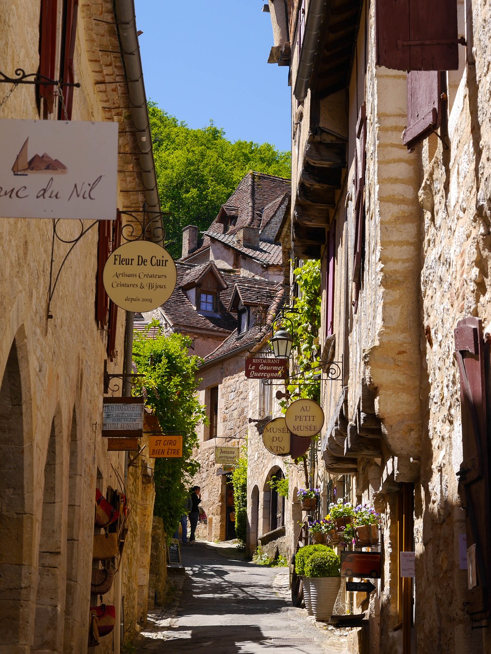 Image - saint cirq lapopie lovely street