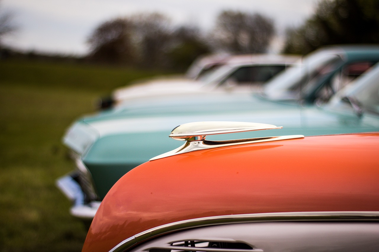 Image - cars parking car show orange