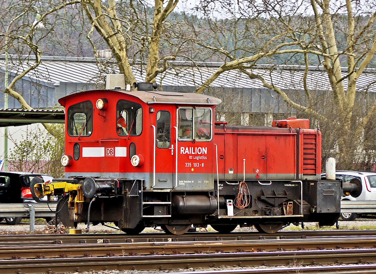 Image - small loco with oil fired heating