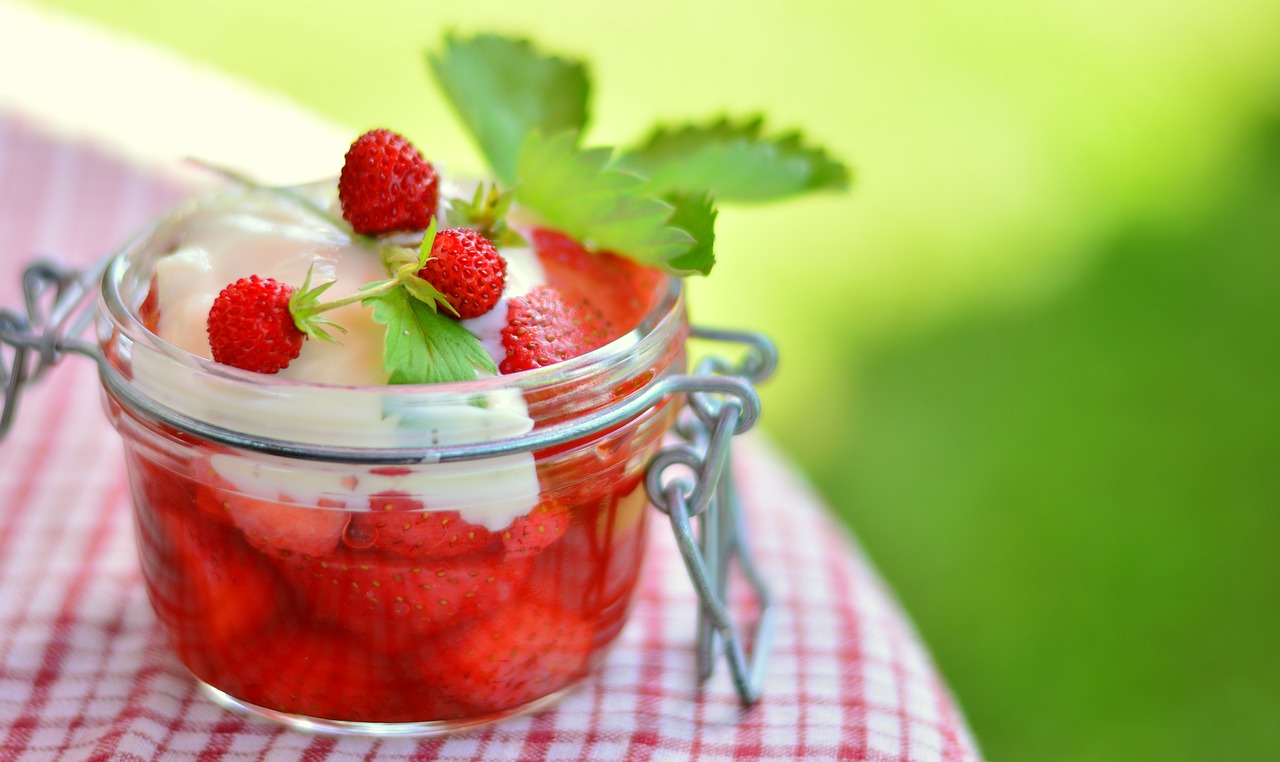 Image - strawberries wild strawberries fruit