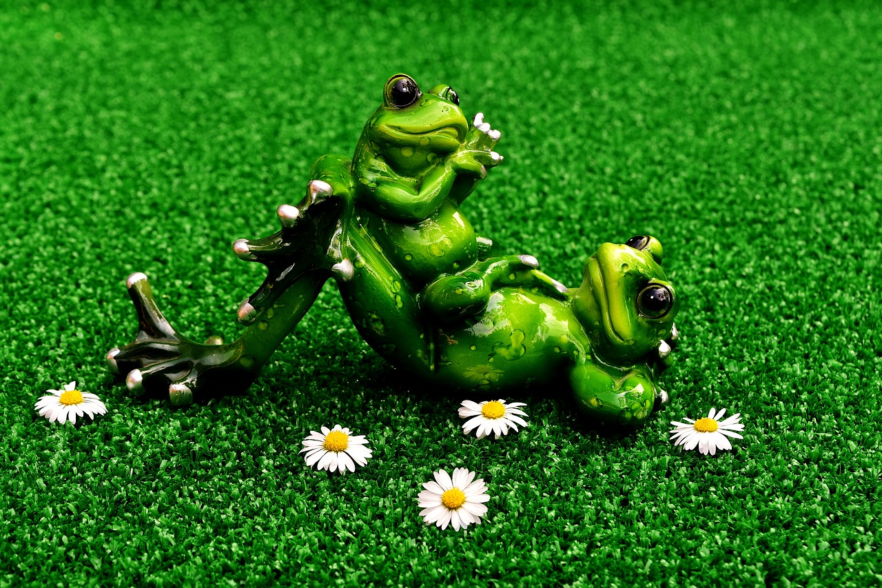 Image - frogs mother child cute figure