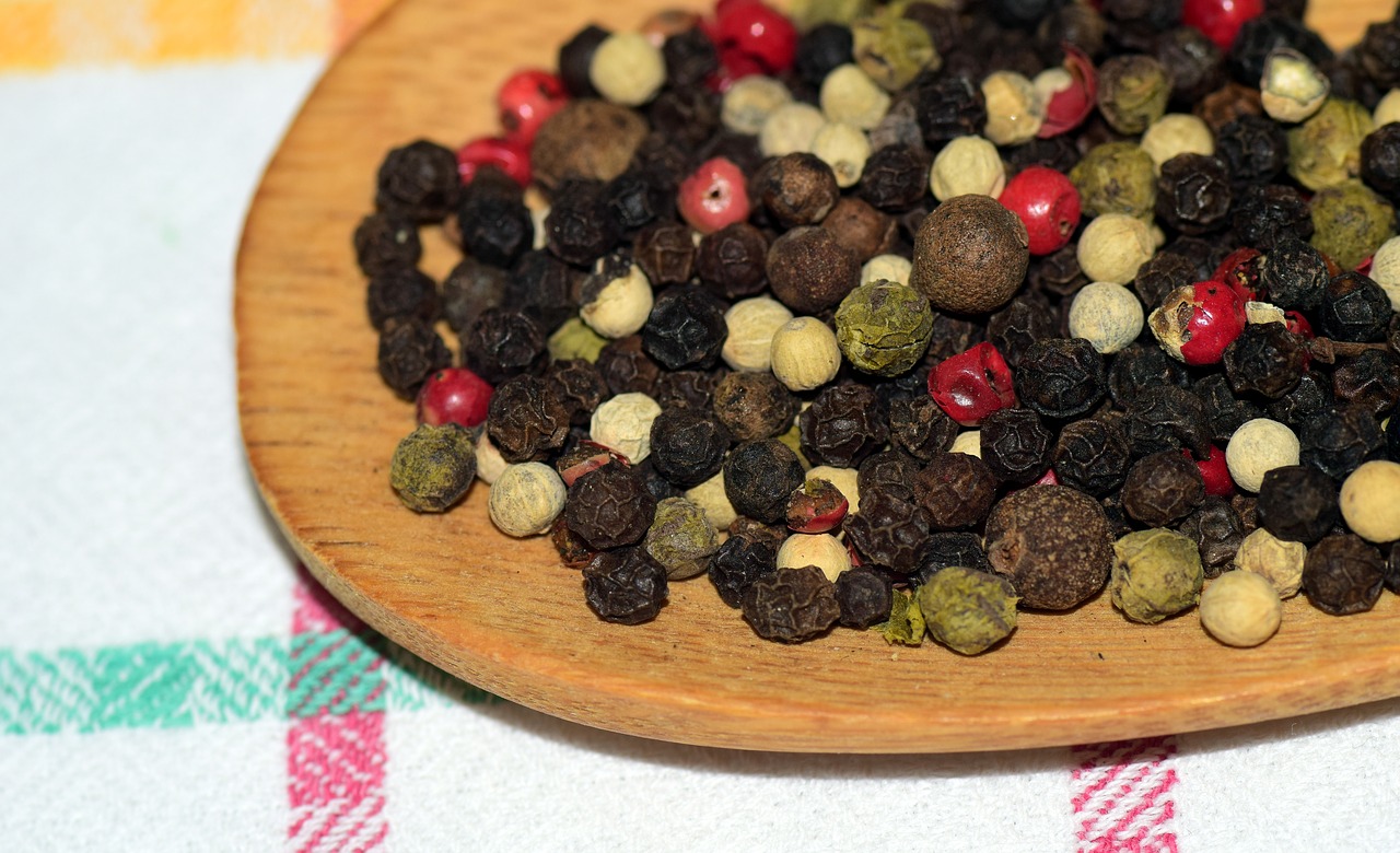 Image - pepper peppercorns spices season