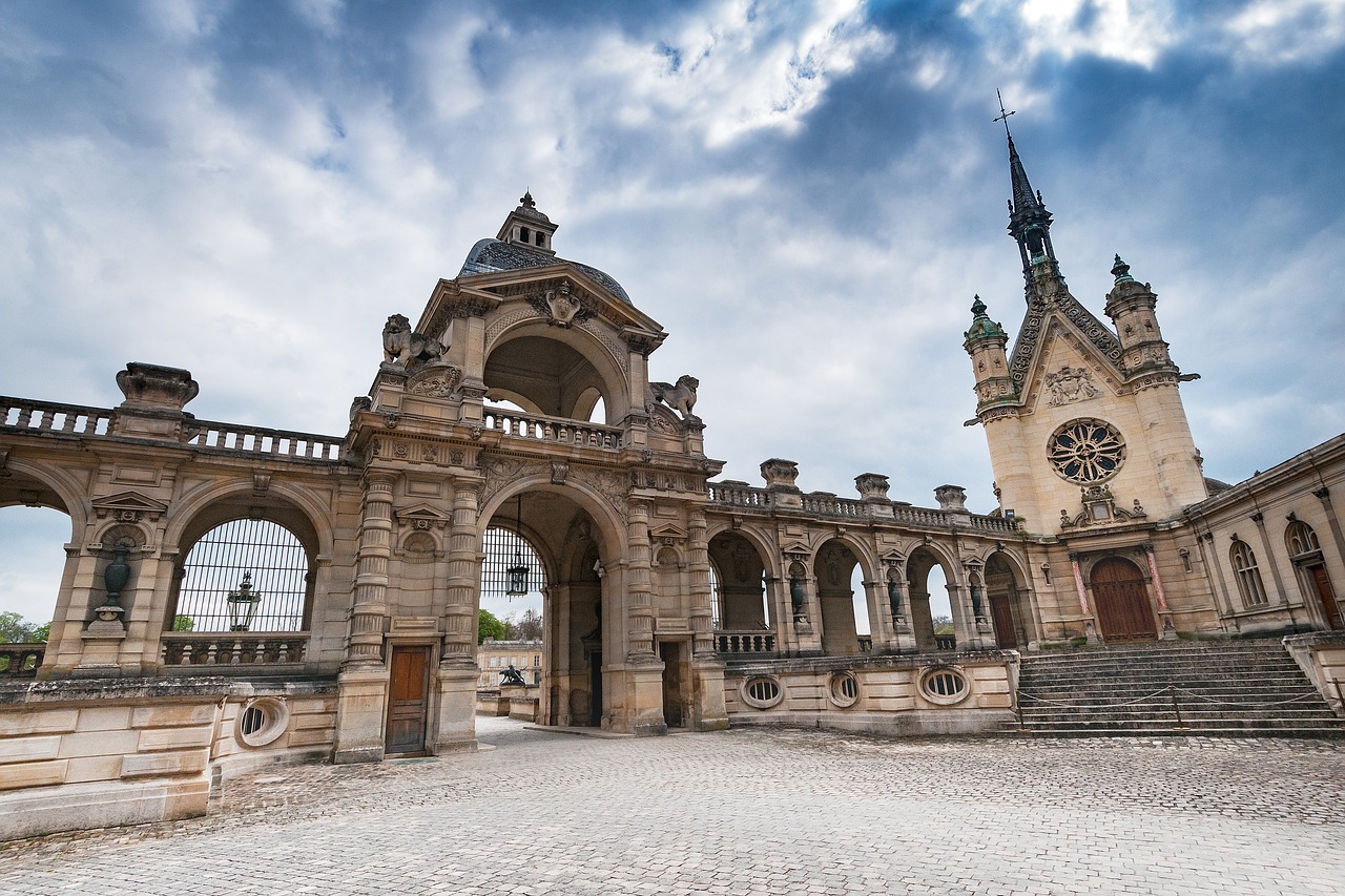 Image - chateau chantilly picardy france